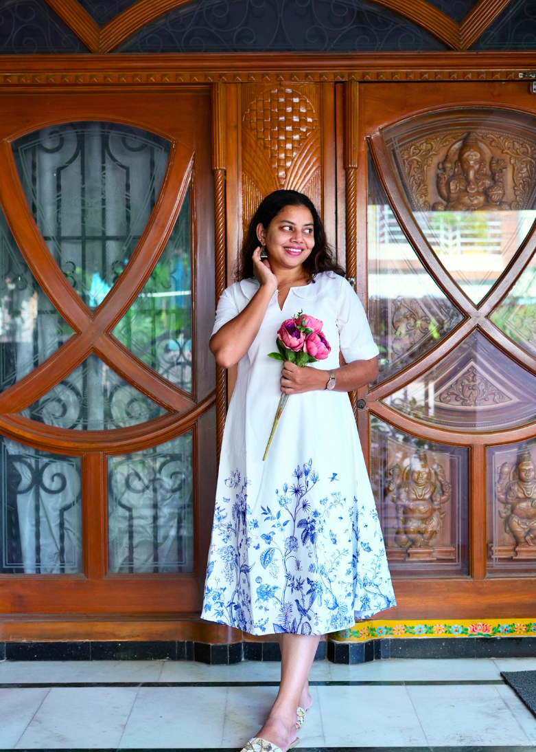 SC204 – White & Blue Floral Print Midi Dress