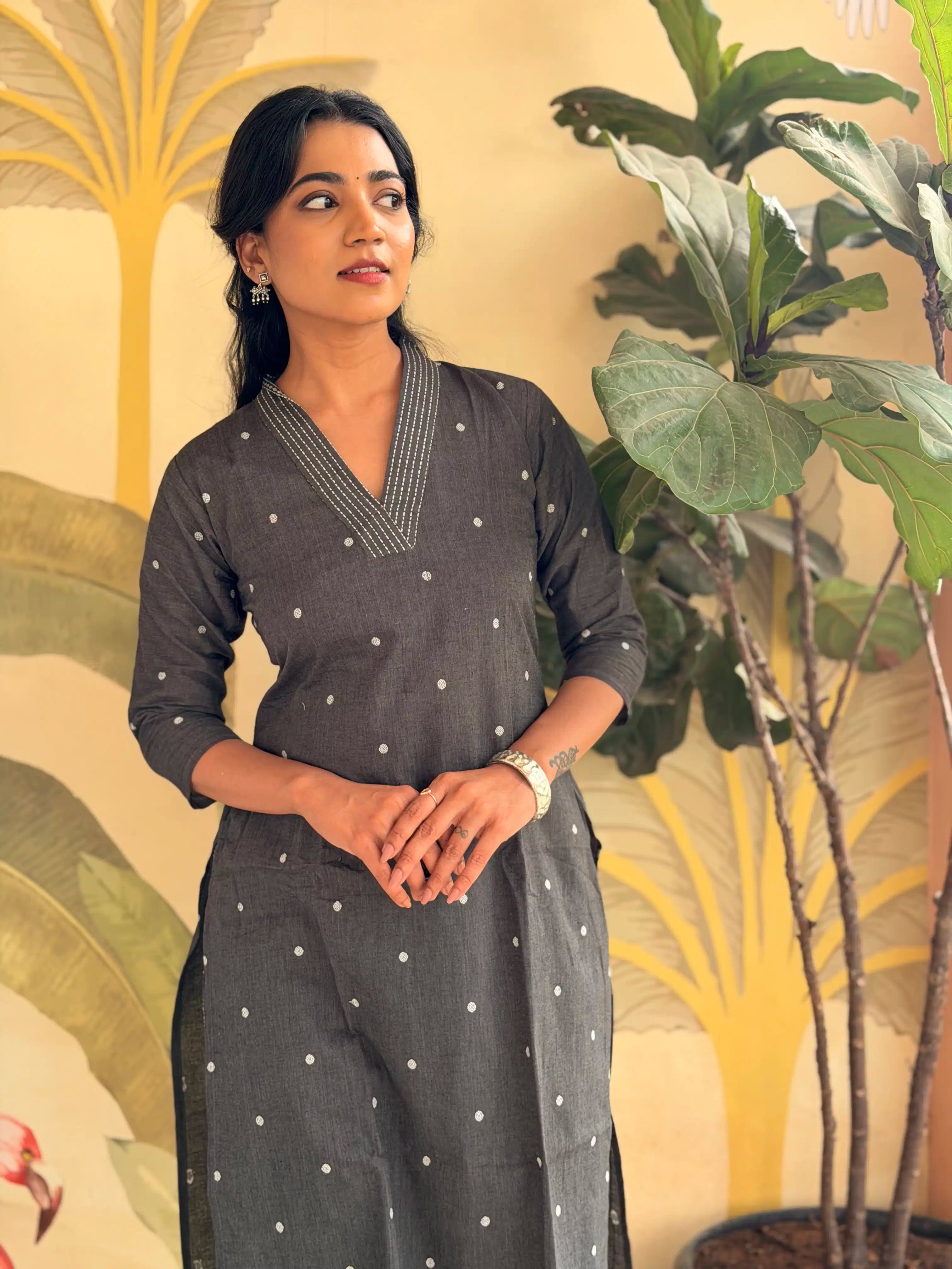 SC507 – Grey Printed Linen Casual Kurti Set
