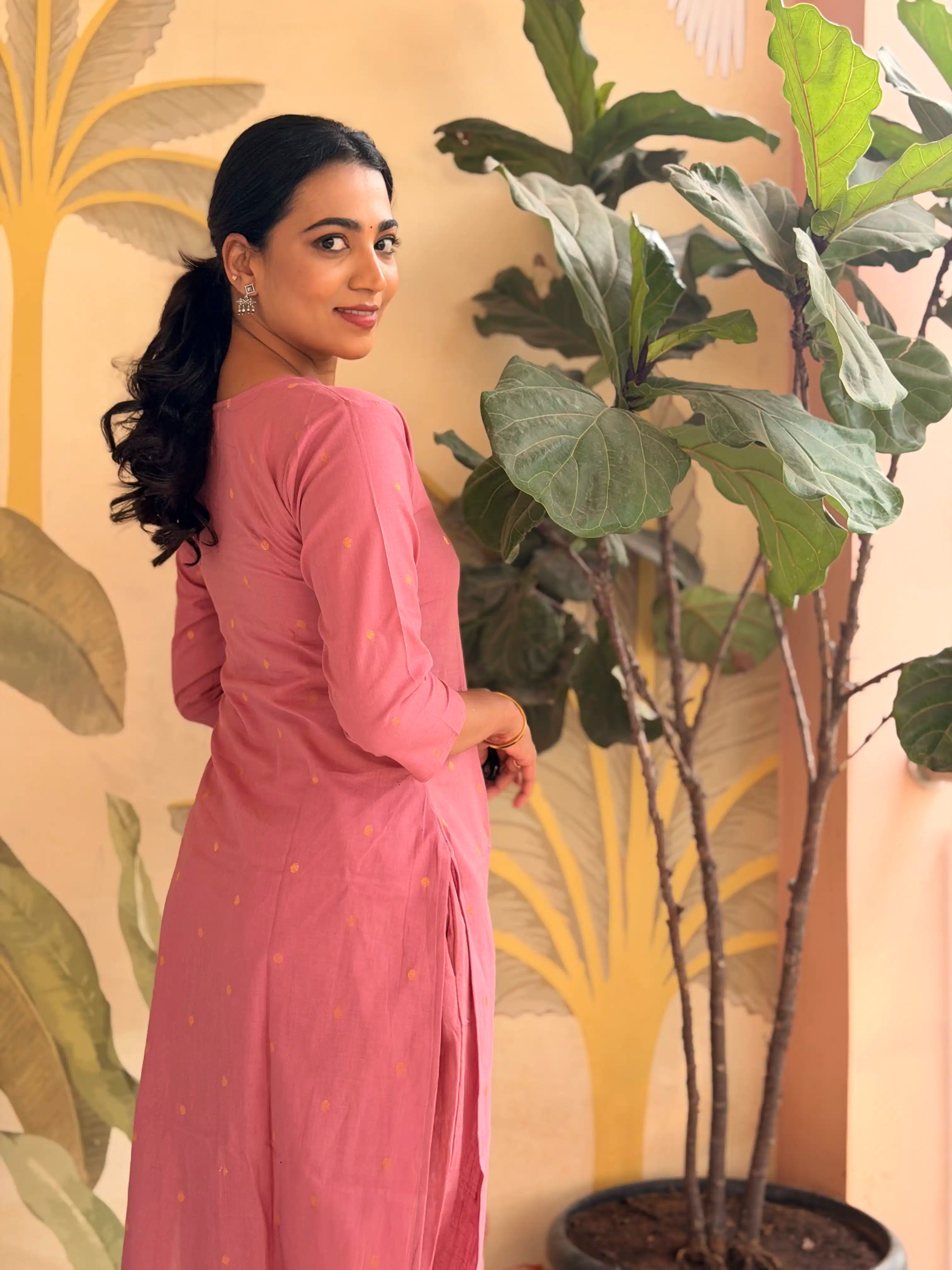 SC508 – Rose Pink Solid Linen Casual Kurti Set