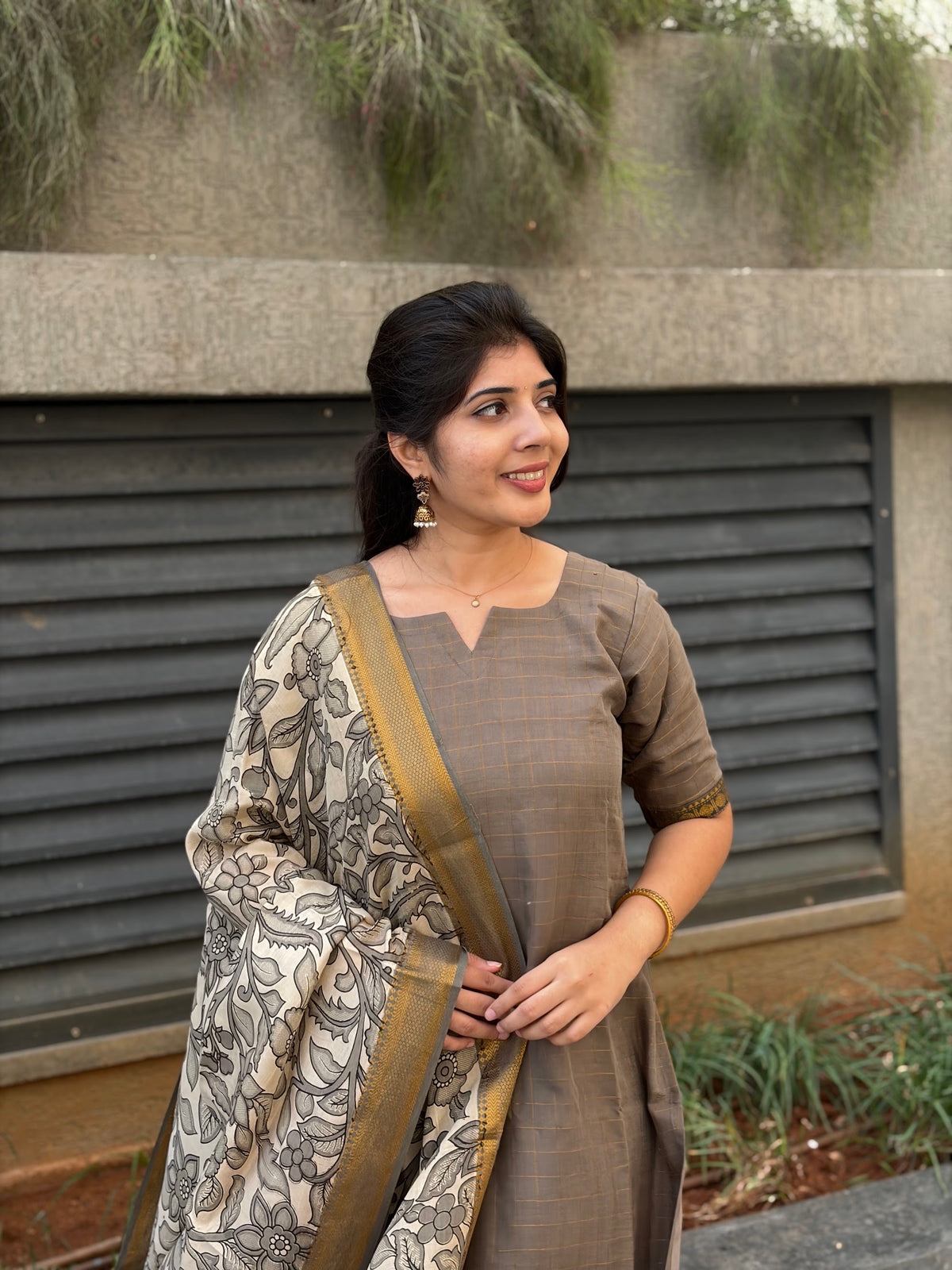 SC415- Grey Mangalgiri silk kurti with Kalamkari Dupatta